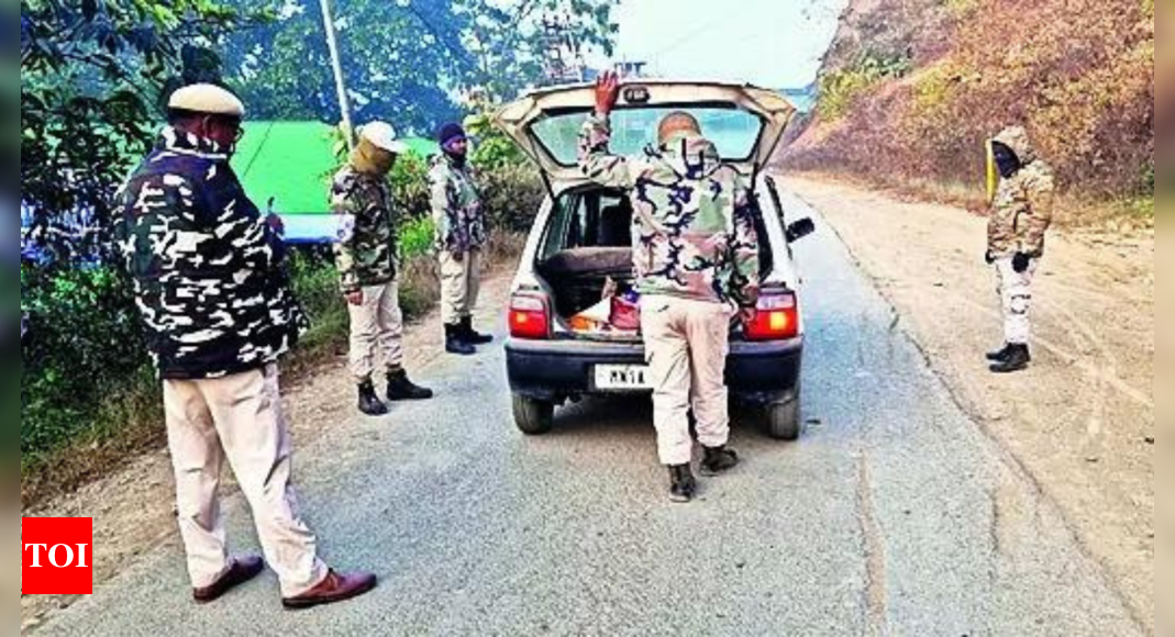 केंद्रीय बलों की तैनाती को लेकर मणिपुर में भीड़ ने एसपी कार्यालय पर हमला किया | गुवाहाटी समाचार